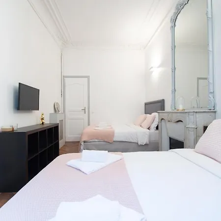 Dreamyflat - Champs Elysees Aparthotel Paris