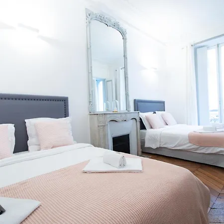Dreamyflat - Champs Elysees Aparthotel